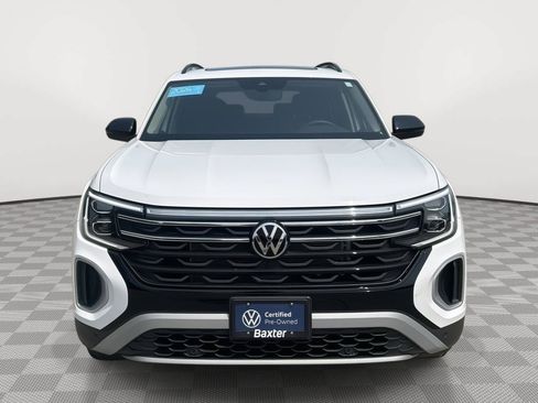 Used 2024 Volkswagen Atlas Peak Edition SE AWD/4WD image 3
