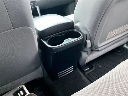 Used 2013 Toyota Tacoma 4x4 Double Cab w/ SR5 Pkg image 30