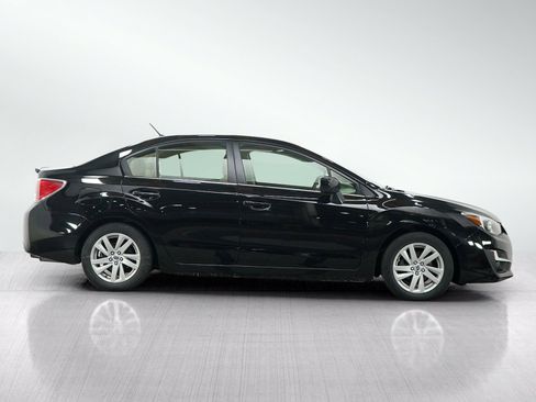 Used 2016 Subaru Impreza 2.0i Premium AWD/4WD image 6