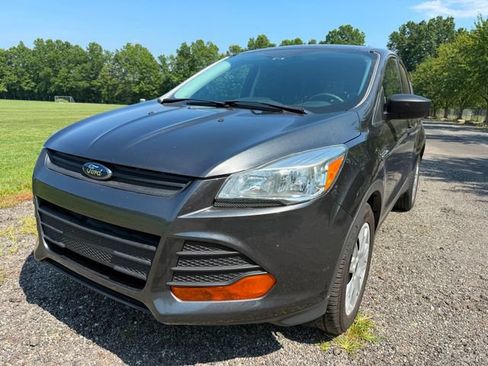 Used 2016 Ford Escape S FWD image 1