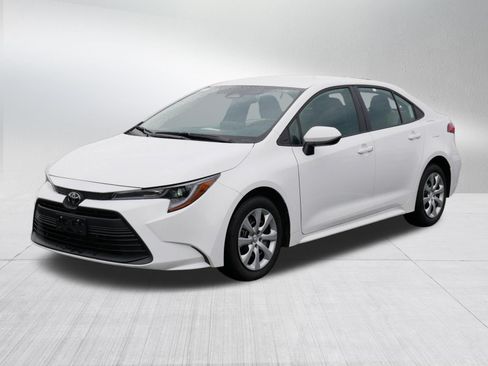 Certified 2026 Toyota Corolla LE FWD image 3