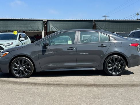 Used 2023 Toyota Corolla SE w/ SE Premium Package FWD image 7