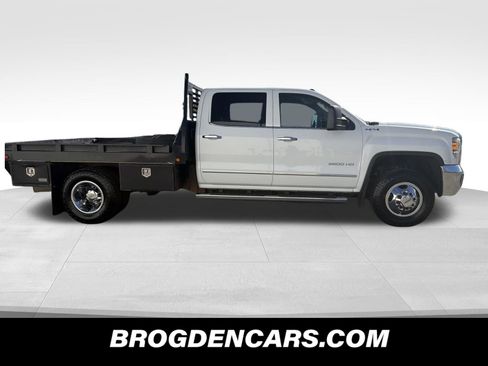 Used 2015 GMC Sierra 3500 SLT w/ Duramax Plus Package image 2