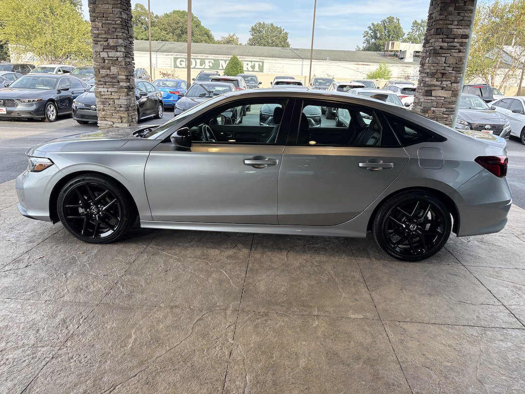 Used 2025 Honda Civic Sport image 9