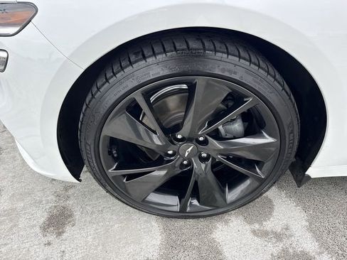 Used 2023 Genesis G70 2.0T w/ Sport Prestige Package RWD image 10