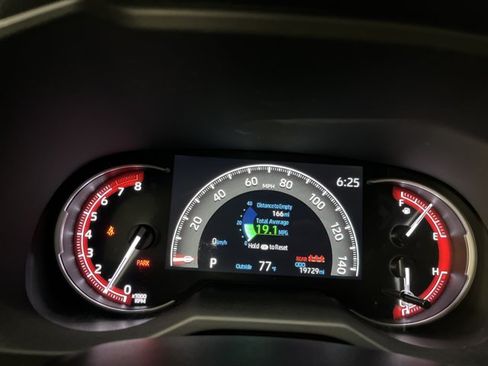 Used 2025 Toyota RAV4 LE FWD image 27