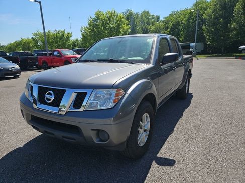 Used 2019 Nissan Frontier SV RWD image 3