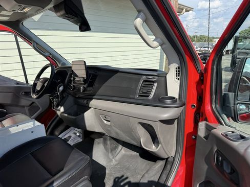 Used 2020 Ford Transit 250 Medium Roof RWD image 33