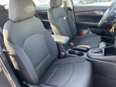 Used 2019 Kia Forte LXS image 14