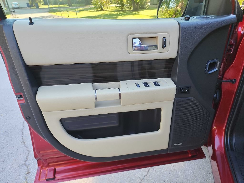 Used 2014 Ford Flex SEL w/ Equipment Group 202A FWD image 13