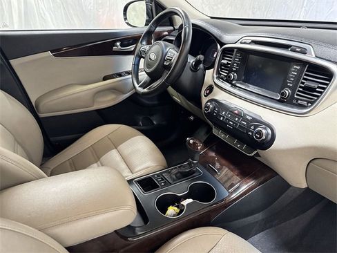Used 2017 Kia Sorento EX image 27