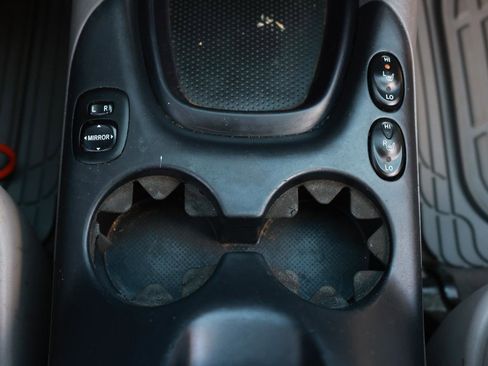 Used 2007 Toyota Sequoia SR5 image 39