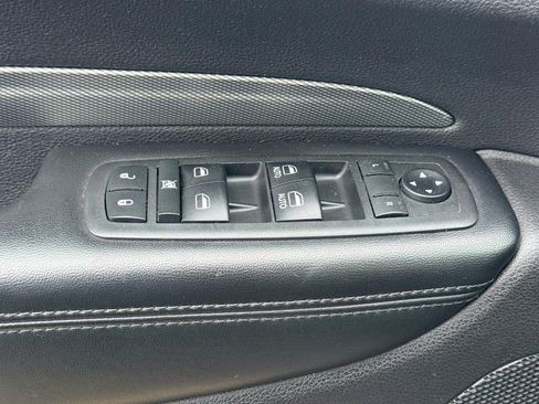 Used 2018 Dodge Durango GT image 25