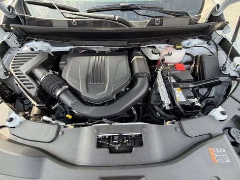 New 2026 Chevrolet Traverse Z71 w/ Driver Confidence Package AWD/4WD image 18