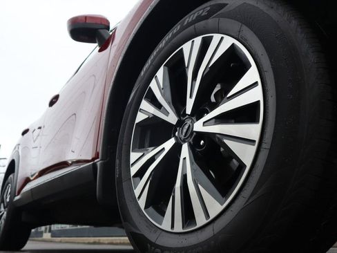 Certified 2023 Nissan Rogue SV AWD/4WD image 10