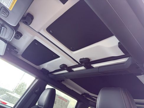 New 2025 Ford Bronco Raptor AWD/4WD image 29