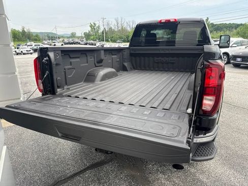 Used 2025 GMC Sierra 3500 SLE w/ SLE Convenience Package AWD/4WD image 13