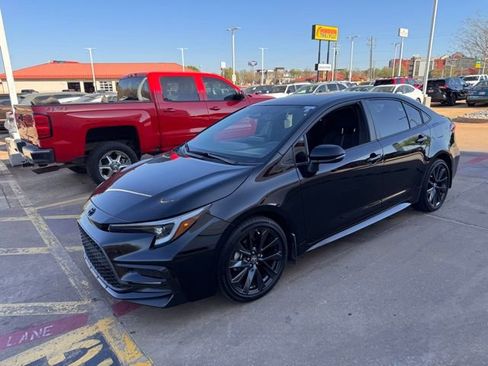 Used 2024 Toyota Corolla SE image 4