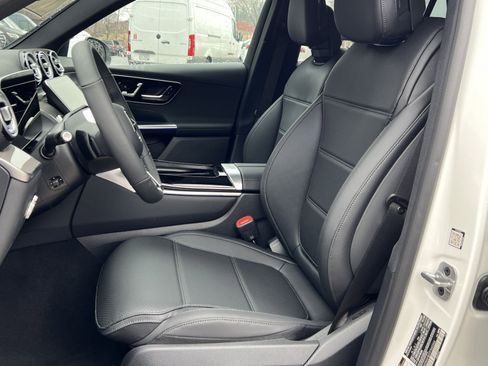 New 2026 Mercedes-Benz GLC 300 4MATIC image 11