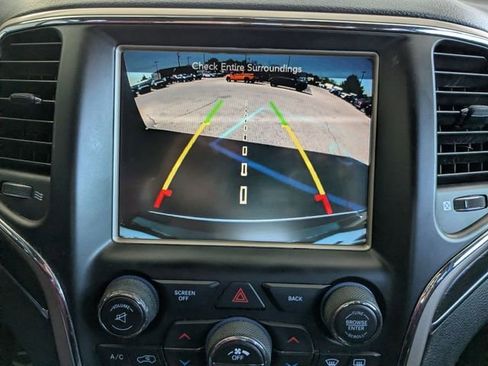 Used 2017 Jeep Grand Cherokee Limited w/ Luxury Group II AWD/4WD image 19