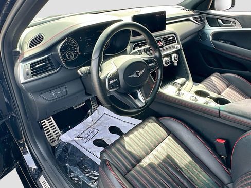 Used 2023 Genesis G70 2.0T w/ Sport Prestige Package RWD image 9