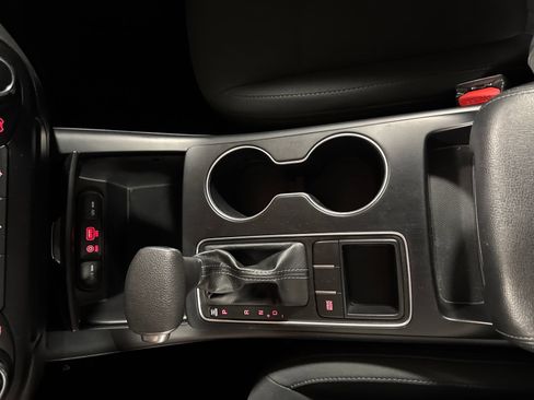 Used 2019 Kia Sorento FWD image 24