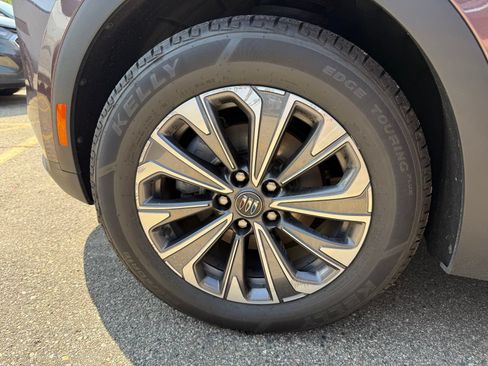 Used 2024 Buick Envision Preferred AWD/4WD image 7