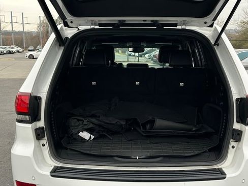 Used 2019 Jeep Grand Cherokee Altitude image 34