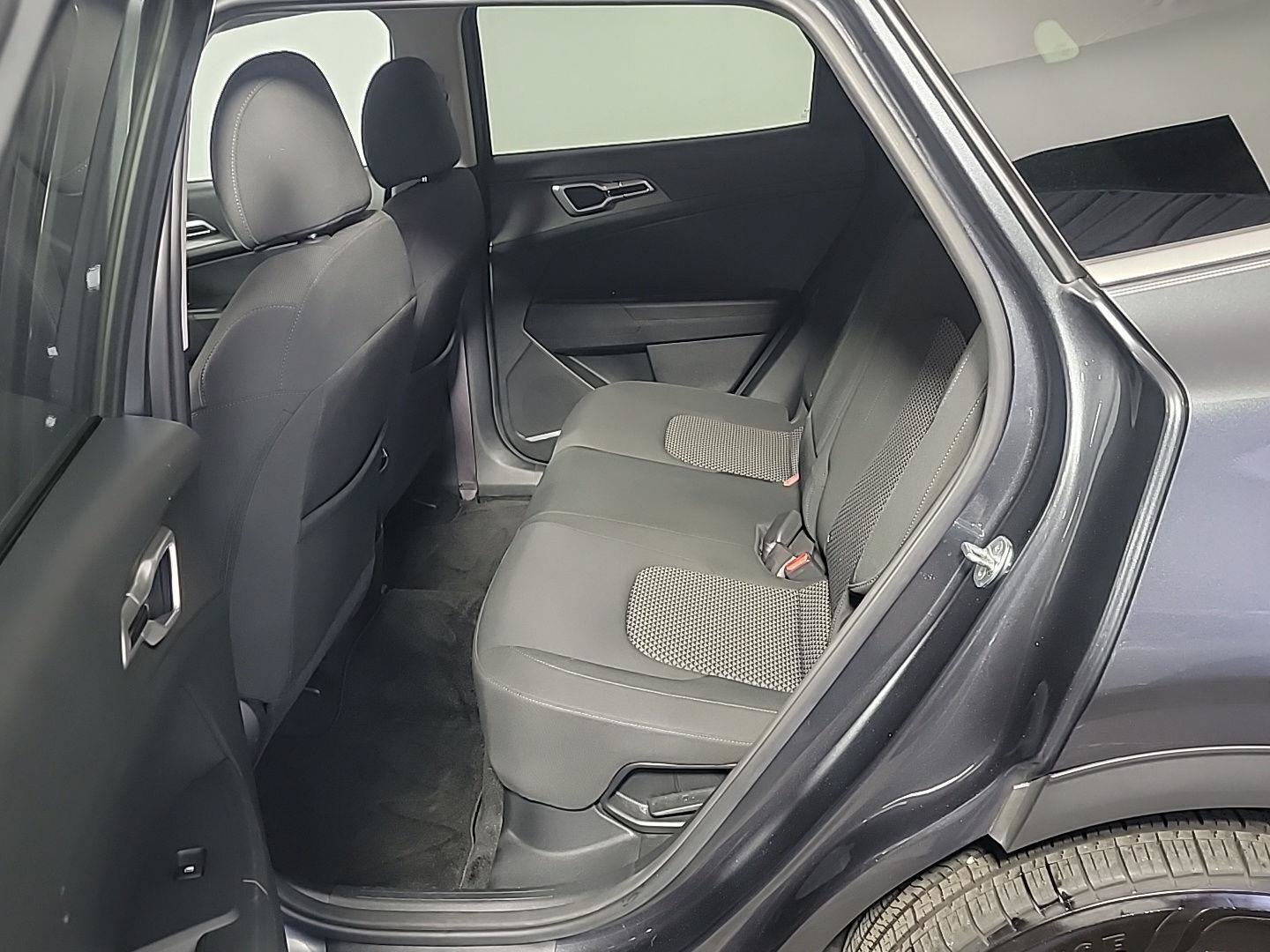 Certified 2023 Kia Sportage LX AWD/4WD image 16