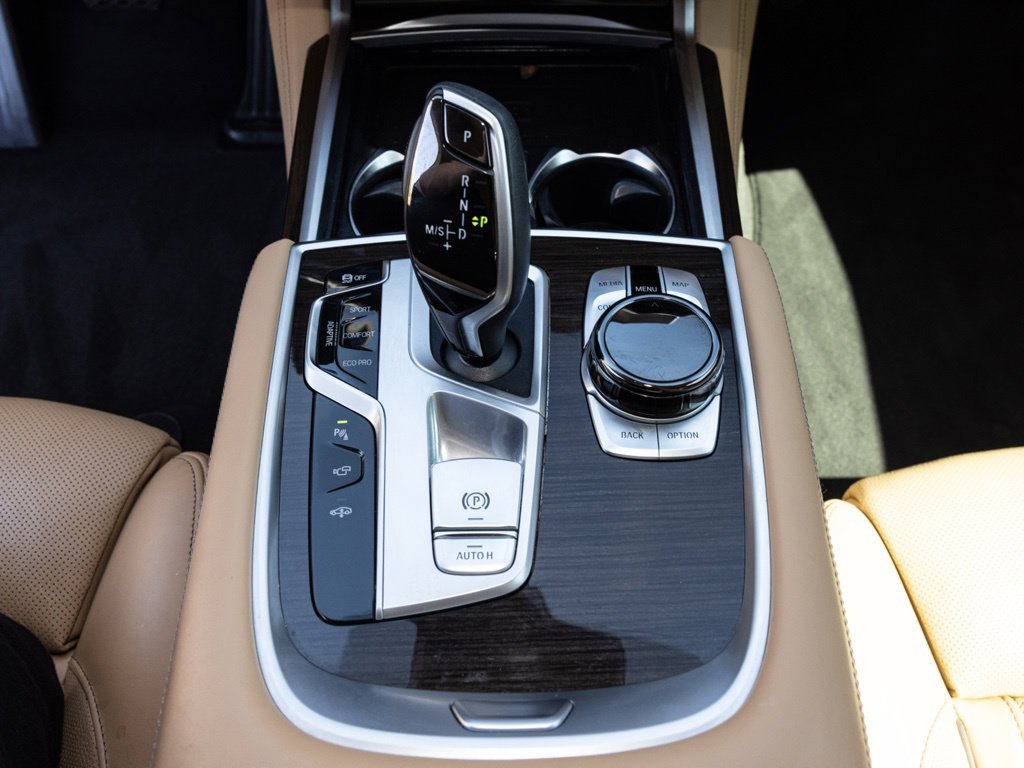 Used 2021 BMW 750i xDrive w/ Luxury Rear Seating Package AWD/4WD image 38