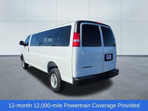 Used 2025 Chevrolet Express 3500 LS RWD image 3