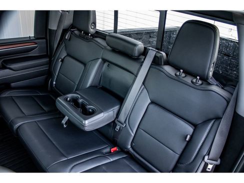 Used 2024 GMC Sierra 2500 Denali w/ Technology Package image 20