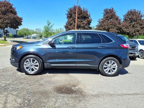 Used 2024 Ford Edge Titanium AWD/4WD image 2