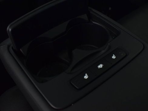 Used 2018 Genesis G80 3.8 w/ Option Group 02 image 19