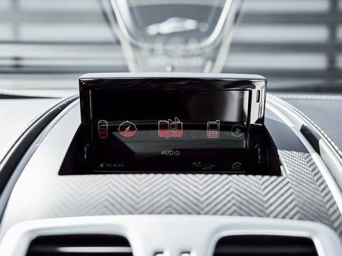 Used 2017 Aston Martin Vanquish S image 68