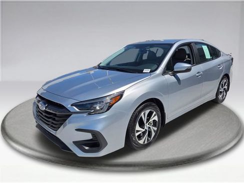 Used 2025 Subaru Legacy Premium AWD/4WD image 17