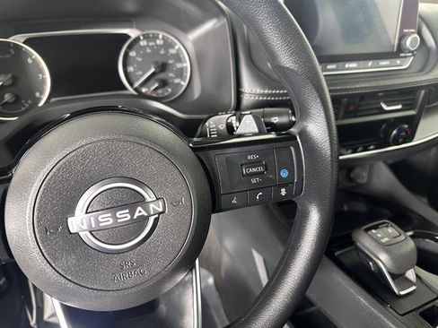 Used 2023 Nissan Rogue SV image 26