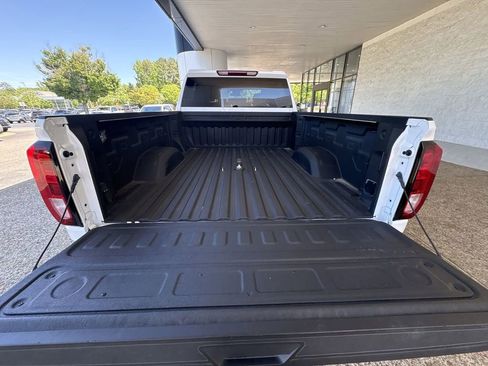 Certified 2024 GMC Sierra 2500 Pro w/ Convenience Package AWD/4WD image 25