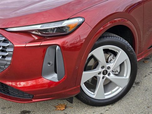 New 2025 Audi Q5 Premium Plus image 9