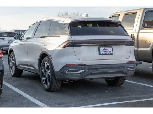 Used 2025 Lincoln Nautilus Premier w/ Equipment Group 102A image 2