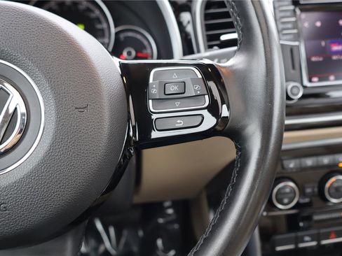 Used 2019 Volkswagen Beetle 2.0T SE w/ SE Premium Package image 19