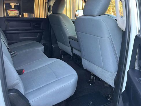 Used 2018 RAM 3500 Tradesman w/ Chrome Appearance Group image 15