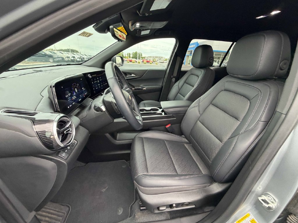 Used 2025 Chevrolet Equinox LT w/ Convenience Package II AWD/4WD image 18