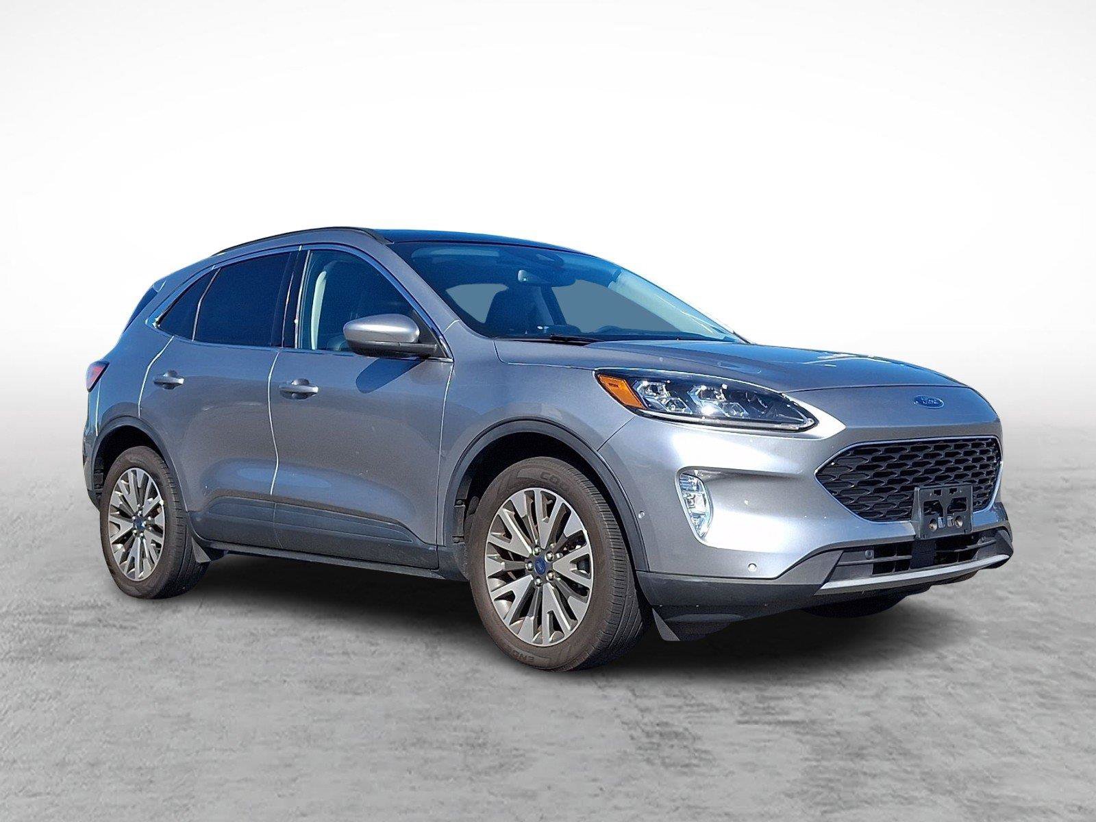 Used 2022 Ford Escape Titanium AWD/4WD image 1