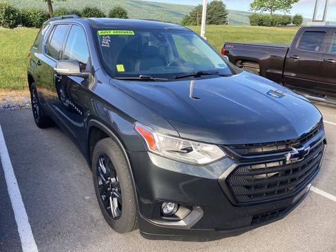 Used 2021 Chevrolet Traverse RS w/ LPO, Floor Liner Package AWD/4WD image 1
