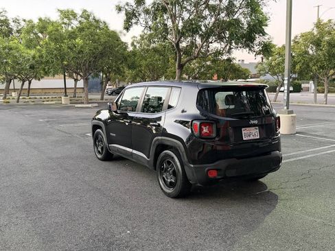 Used 2016 Jeep Renegade Sport w/ Power & Air Group FWD image 3
