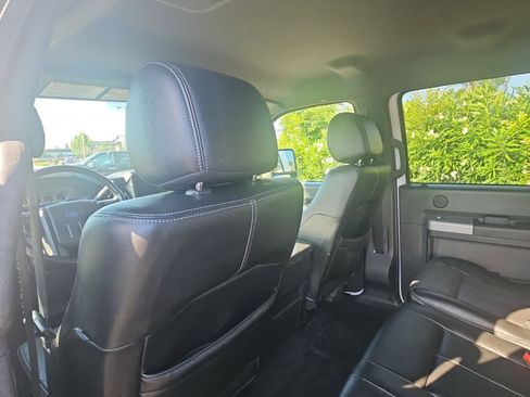 Used 2016 Ford F250 Lariat w/ Lariat Interior Package AWD/4WD image 11