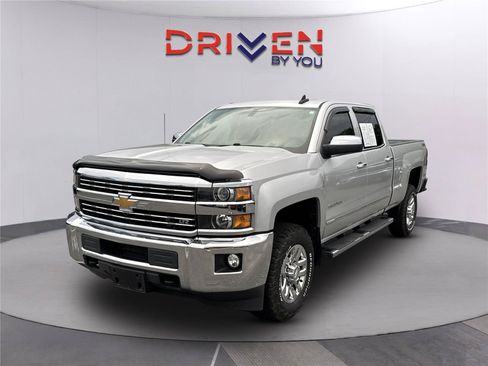Used 2015 Chevrolet Silverado 2500 LTZ AWD/4WD image 8
