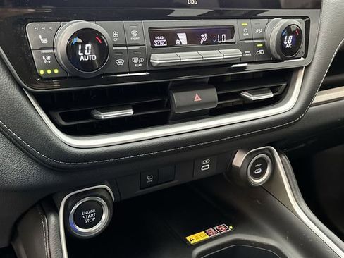 Used 2026 Toyota Grand Highlander FWD image 17