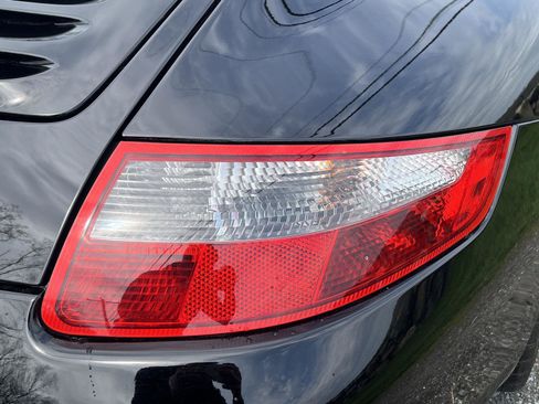 Used 2006 Porsche 911 Carrera S RWD image 40